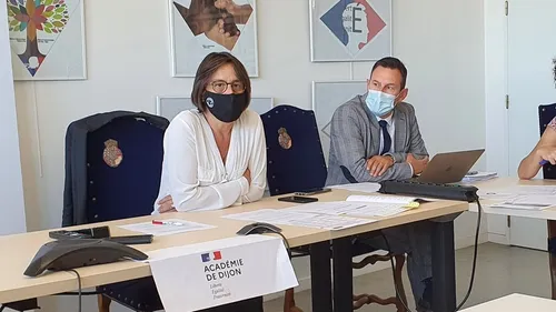 Académie de Dijon : le nombre d’élèves baisse mais les moyens...